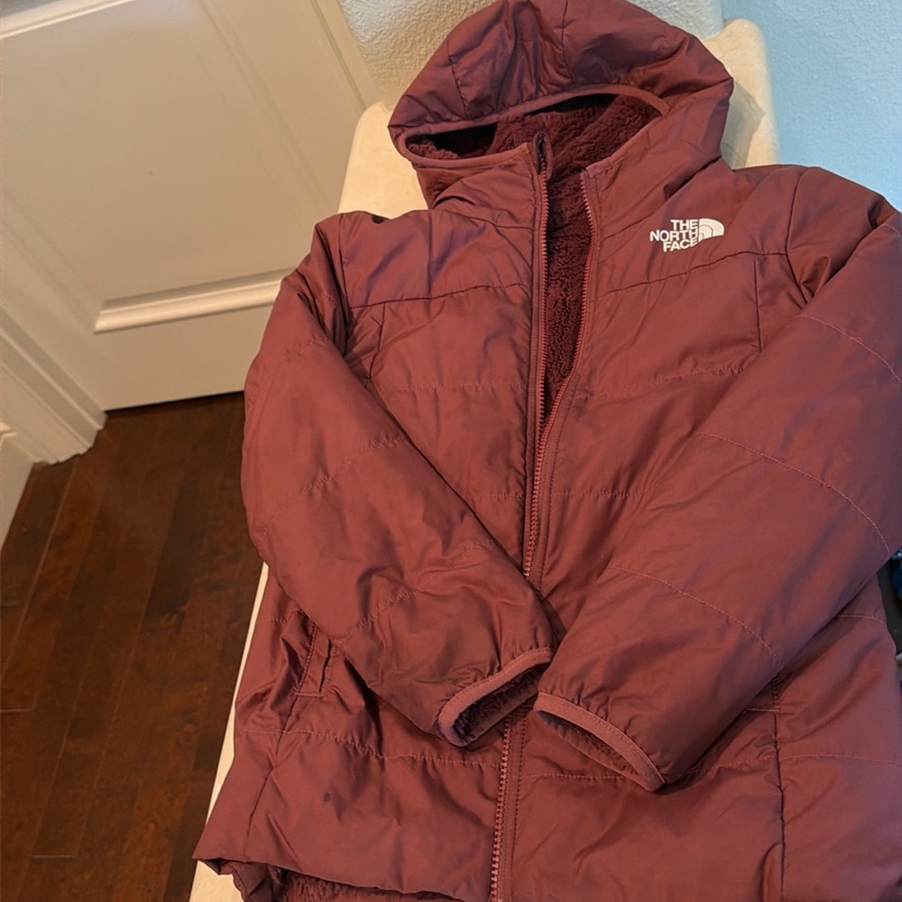 Girls reversible North Face winter coat in mauve